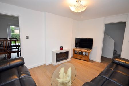 3 bed semi-detached house to rent in Coniston, Wardley, NE10 - Photo 5