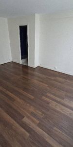 Location Appartement 1 pièce 29m² PARIS 17ème - Photo 4