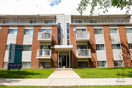 Byron Apartments - Photo 2
