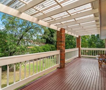 Three bedroom plus study home in a great location - Photo 5