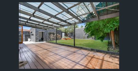 Ideal balance of style, comfort, and effortless living in Cheltham - Photo 5