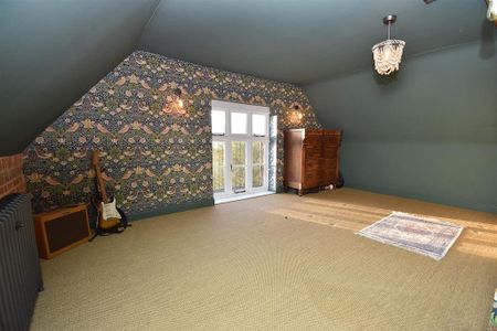 4 bedroom detached house to rent - Photo 4