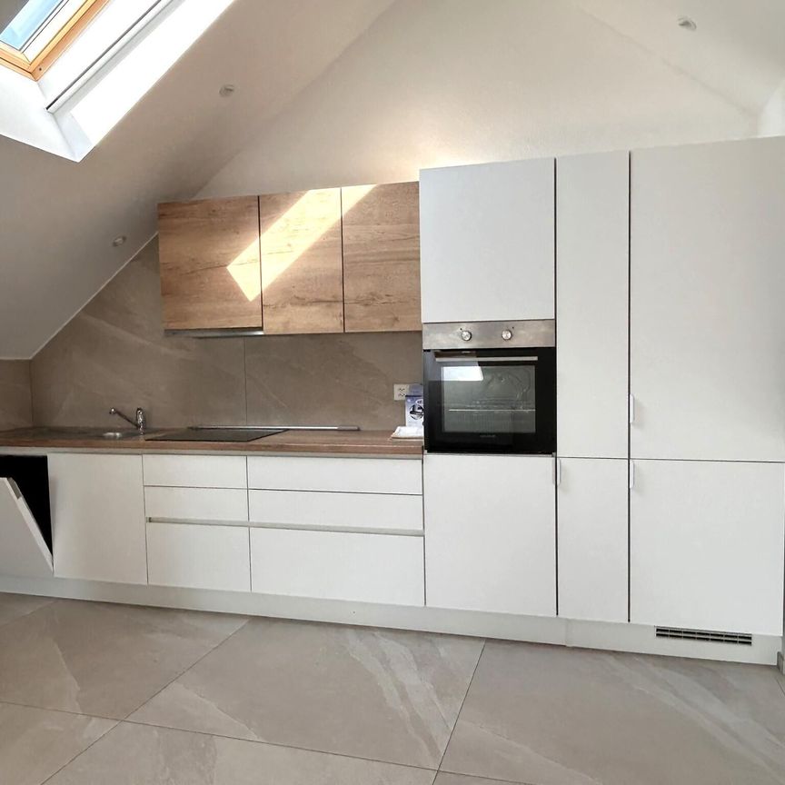 Beautiful 4.5-room apartment in the attic – approx. 100m2 - Foto 1