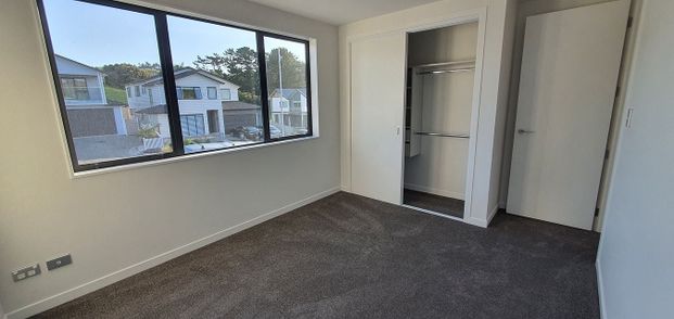 Modern 3BR Home in Long Bay – Pets Welcome! - Photo 1