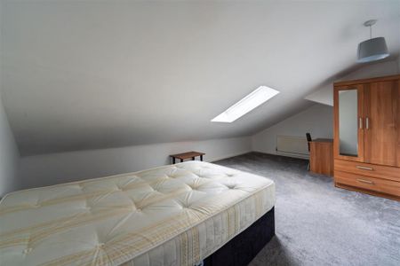 4 bedroom maisonette to rent - Photo 5