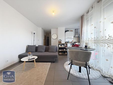 Location Appartement 3 pièces 56m² VILLEURBANNE 69100 - Photo 2