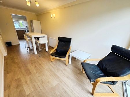 house to rent - Photo 2