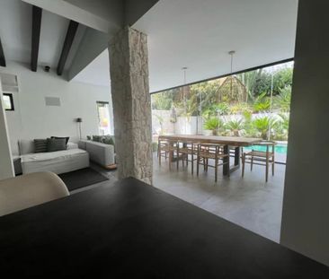 5 room luxury House for rent in Marbella, Andalusia - Photo 4