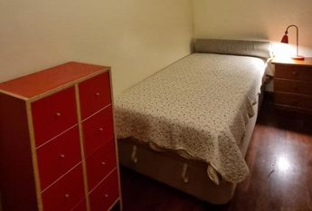 Quarto a rapariga Lisboa no centro de Alvalade