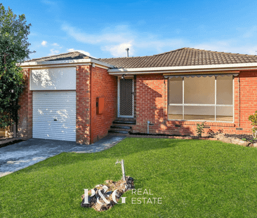 🏡 Stylish & Low-Maintenance Living in a Convenient Location! - Photo 6
