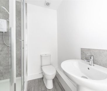 Property to rent - Photo 3