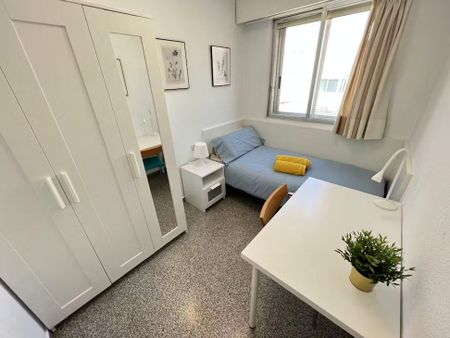 Carrer Ramón Gordillo, Valencia, Valencian Community 46010 - Photo 4