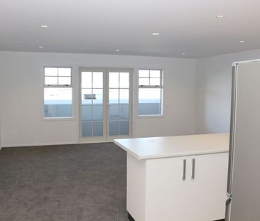 APARTMENT IN PETONE - Photo 3