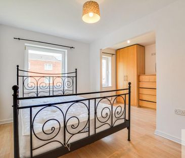 2 bedroom semi-detached house to rent - Photo 6