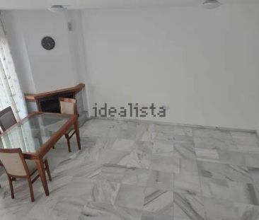 Alquiler de chalet adosado en Estación - Photo 6