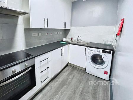 1 bedroom flat to rent - Photo 4