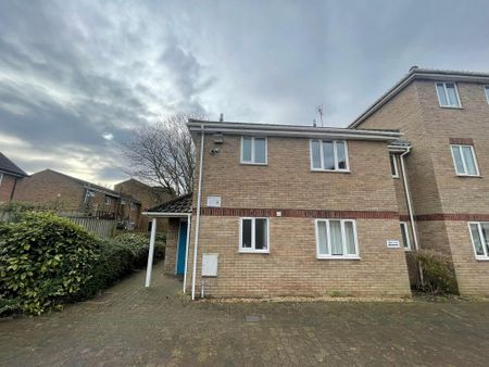 2 bedroom maisonette to rent - Photo 4