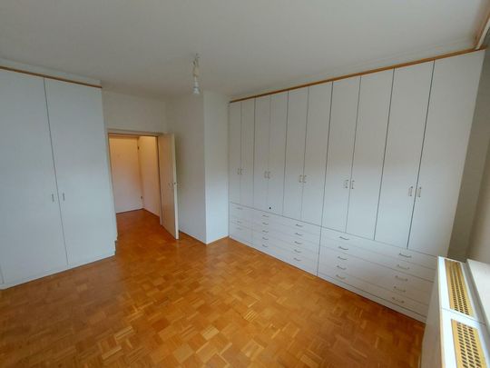 Gepflegte Stadtwohnung mit bester Infrastruktur, teilmöbliert. - Foto 1