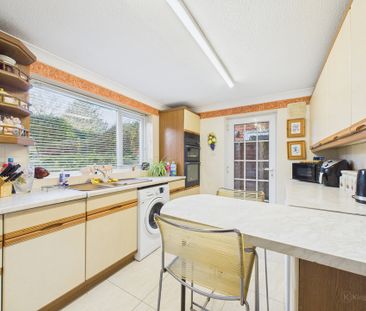 4 bed detached house to rent in Tithe Close, Maidenhead, Berkshire,... - Photo 3