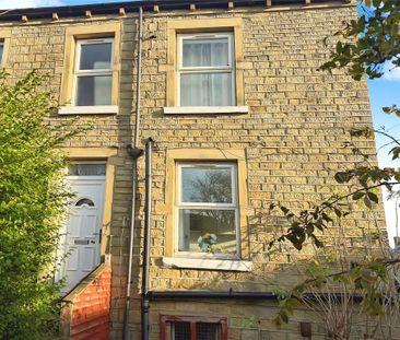 2 bedroom end of terrace house to rent - Photo 5