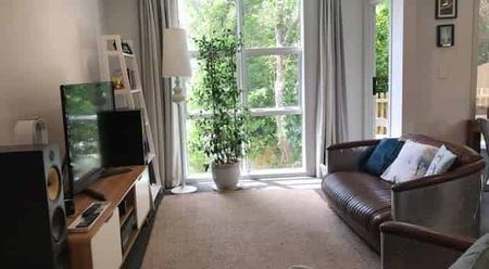 Modern 4BR Townhouse in Mount Cook - Photo 5