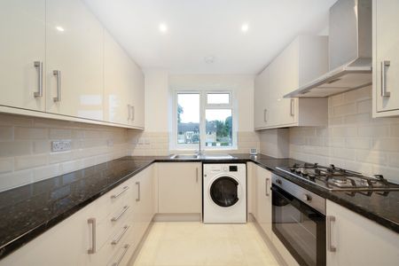 2 bedroom apartment to rent - Photo 3