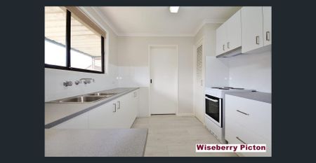 Three Bedroom Villa !! - Photo 4