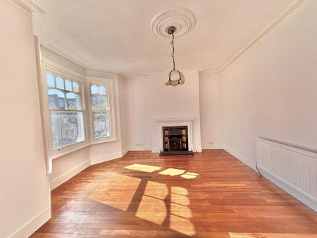 4 bedroom terraced house to rent - Photo 4