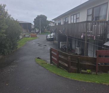 Rear Unit in Convenient Location - Papamoa - Photo 5