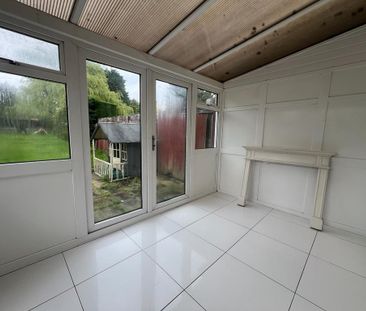 3 bedroom semi-detached house to rent - Photo 5