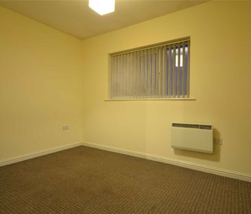 Silchester Drive, Monsall, Manchester, M40 8BN - Photo 3