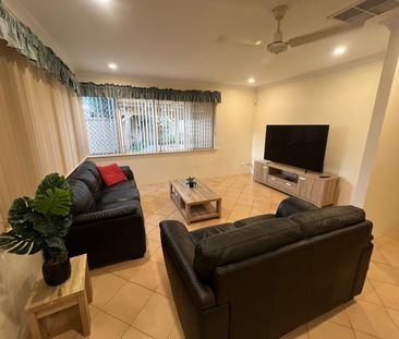 Canning Vale - Photo 1