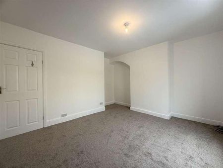 Wakefield Road, Denby Dale, HD8 - Photo 2