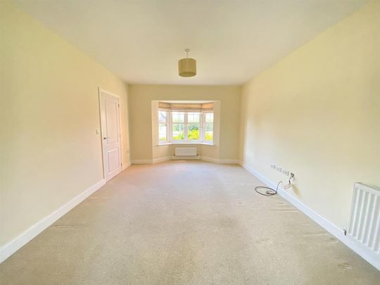 5 bedroom detached house to rent - Photo 1
