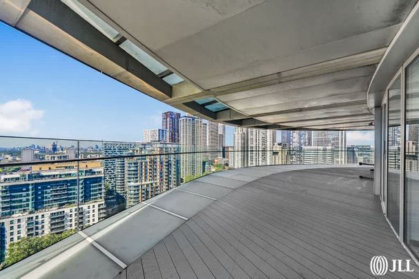 Arena Tower, Crossharbour Plaza E14 - Photo 1