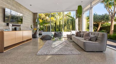 Modern Villa with Pool in Prime Ponsonby Location – Fully Furnished - Photo 4