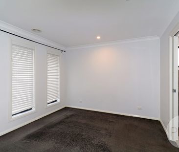 20 Cunjegong Loop, Gobbagombalin NSW 2650 - Photo 2