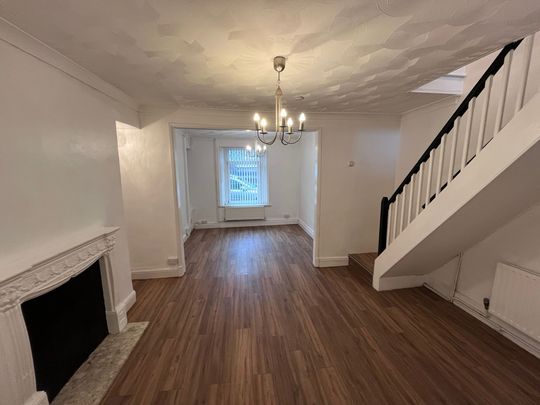 Iorwerth Street, Manselton, Swansea SA5 9NP - Photo 1