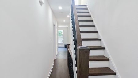 For Lease - 859 1/2 Bathurst Street Unit# Upper, Toronto, Ontario - Photo 3