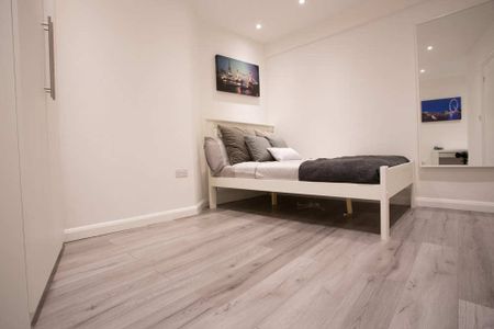 Newington Butts B 1 2 - Photo 5