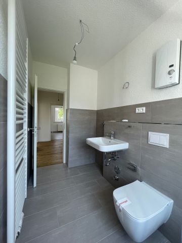 *Tageslichtbad*Balkon*Erstbezug nach Sanierung* - Foto 3