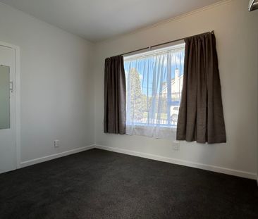 Sunny Family Home In Cockle Bay - Photo 4