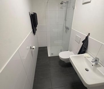 Gemütliches neuwertiges Apartment mit Balkon und Einbauküche - Foto 1