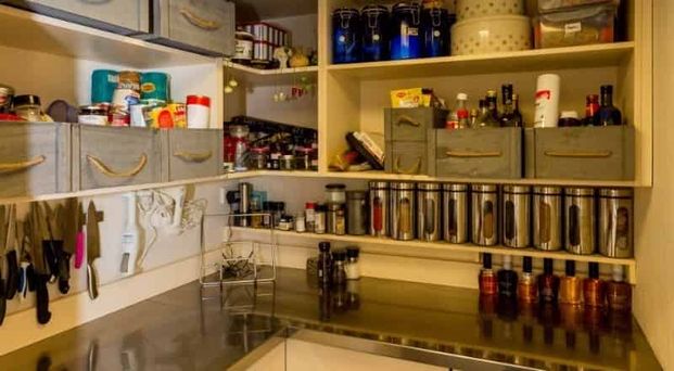 Queen Bedroom Furnished - Photo 1