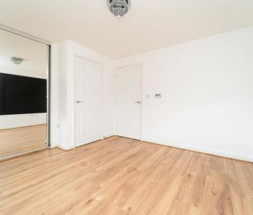 2 Bed Semi-Detached House, Lawnswood Road, M12 - Photo 5