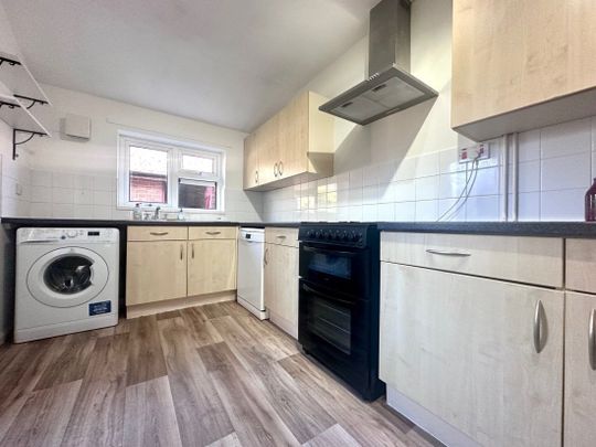 Cambridge CB5 - Photo 1