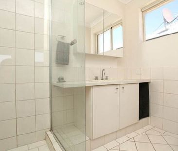 East Victoria Park - Photo 3