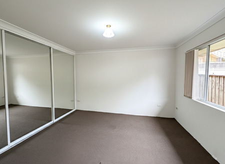 MODERN 3 BEDROOM HOME - Photo 2