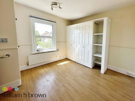 Old Road, Clacton-On-Sea - Photo 3