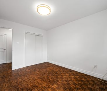 For Lease - 2300 Marine Drive Unit# 304, Oakville, Ontario - Photo 5